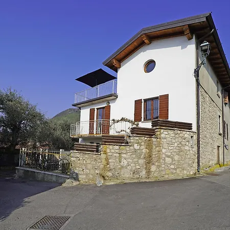 Samuel House- Traditional Italy