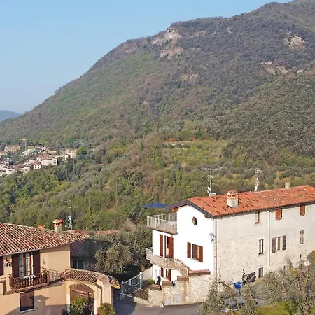 Samuel House- Traditional Italy Toscolano Maderno